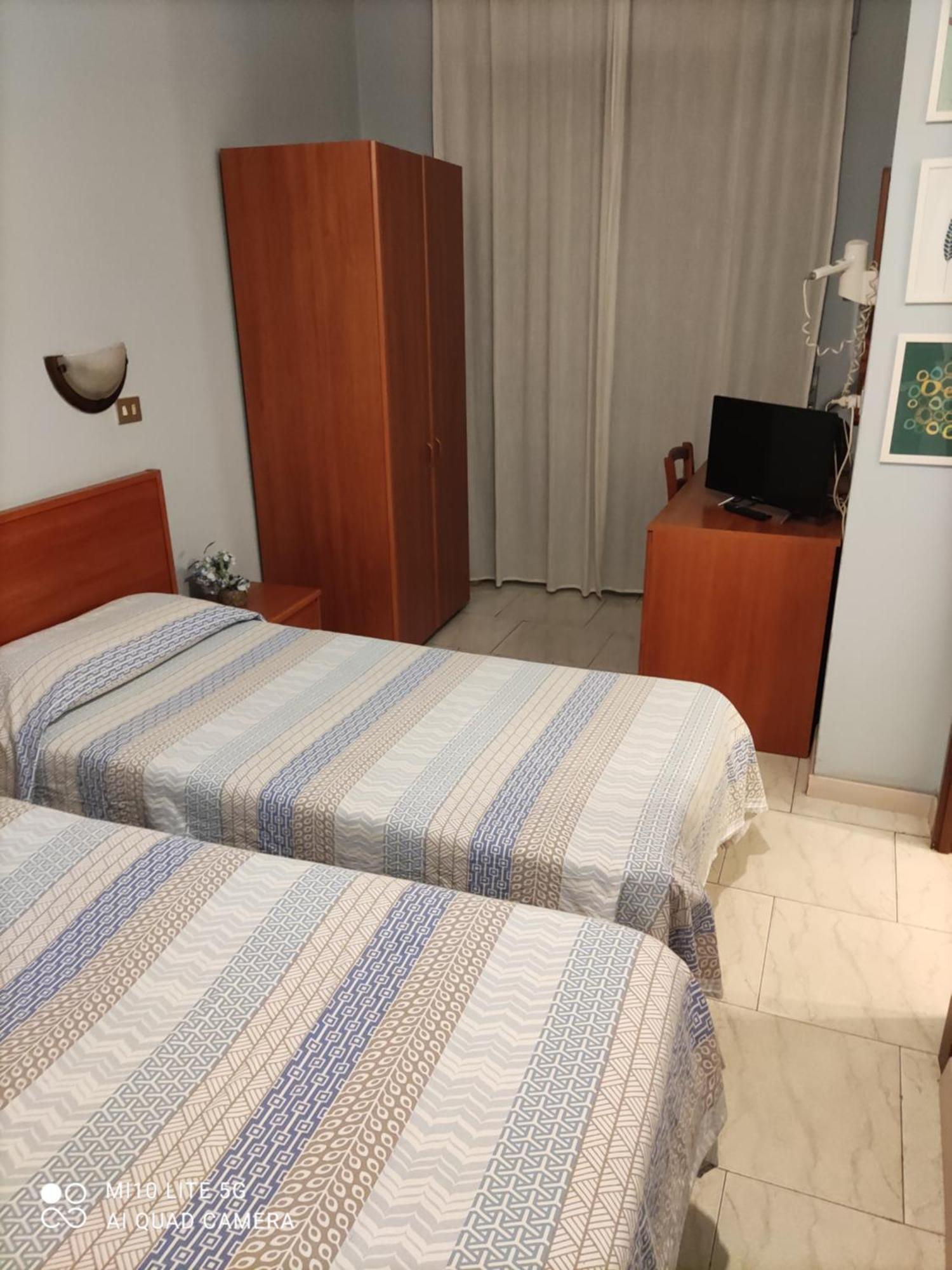Hostal D'Annunzio House Cesano Boscone Exteriér fotografie