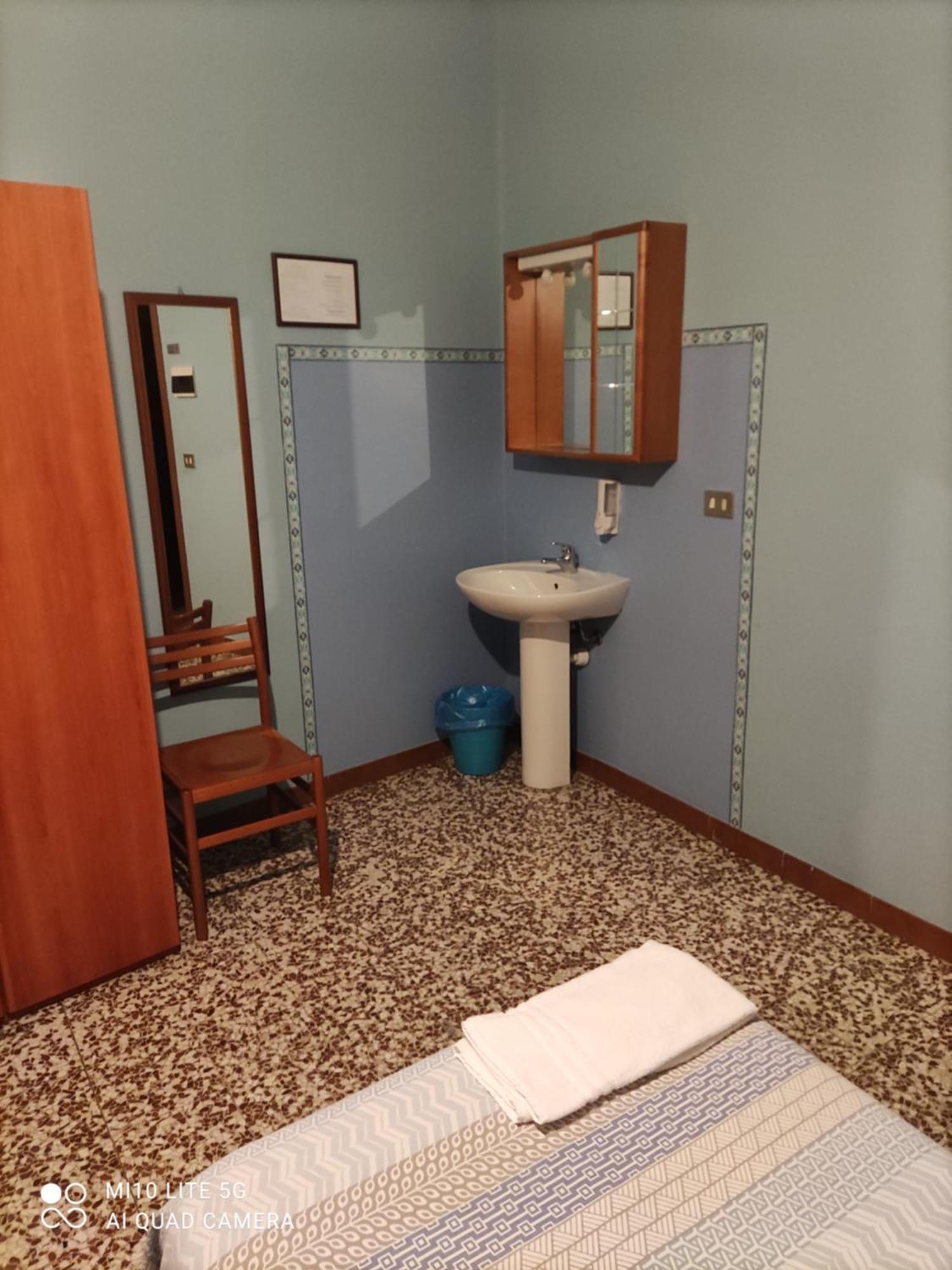 Hostal D'Annunzio House Cesano Boscone Exteriér fotografie